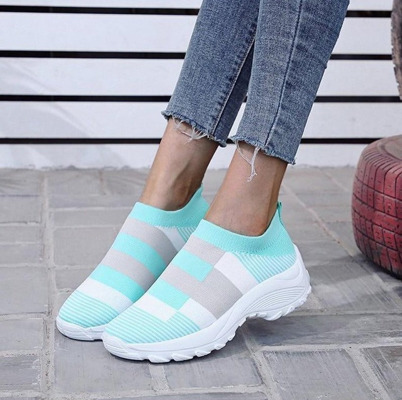 Tenis feminino confortavel - Cora