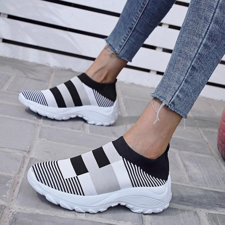 Tenis feminino confortavel - Cora
