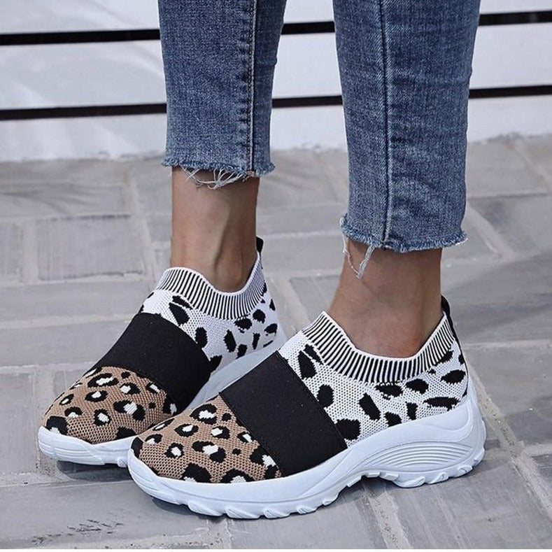 Tenis feminino confortavel - Cora